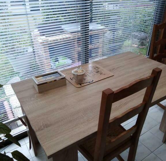 مبيت وإفطار Chez Myla Chambre Avec Tv écran Plat Et Salle De Bain Privative