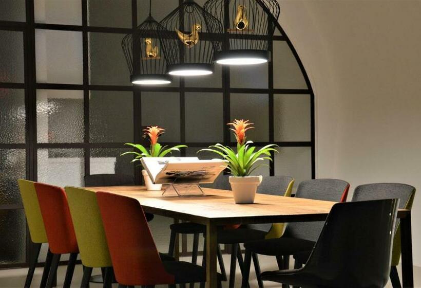 تختخواب و صبحانه Il Sogno Delle Benedettine