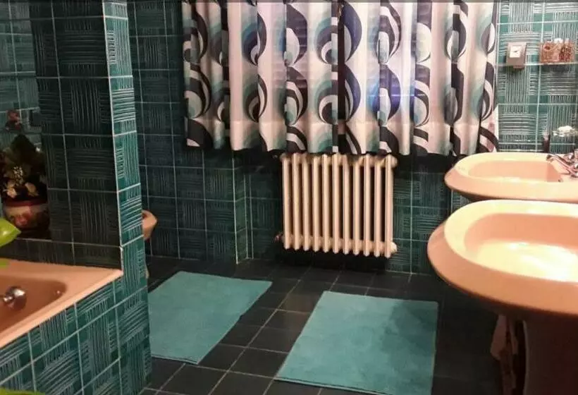 Aamiaismajoitus (B&B) La Collina Degli Olivi