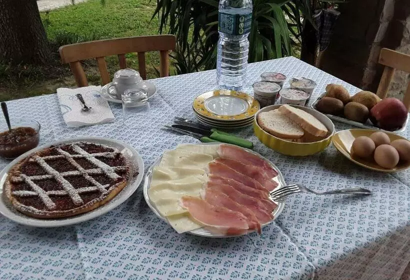 Aamiaismajoitus (B&B) La Collina Degli Olivi