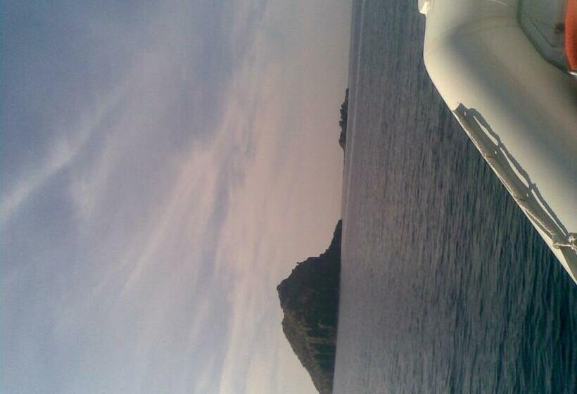 Bed and Breakfast La Macchia Mediterranea