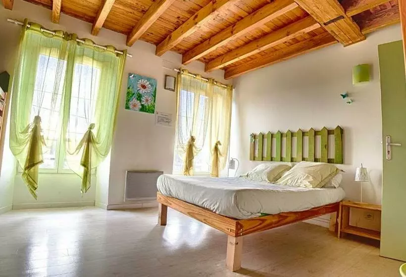 Aamiaismajoitus (B&B) Les Cremades