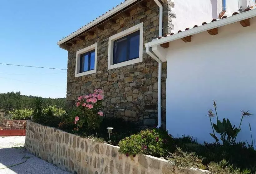 تختخواب و صبحانه Quinta Quatro Ventos