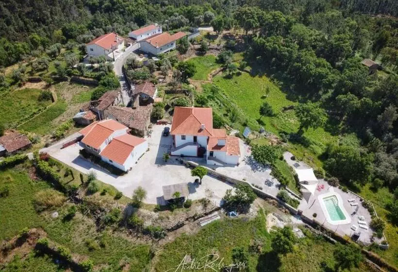 تختخواب و صبحانه Quinta Quatro Ventos