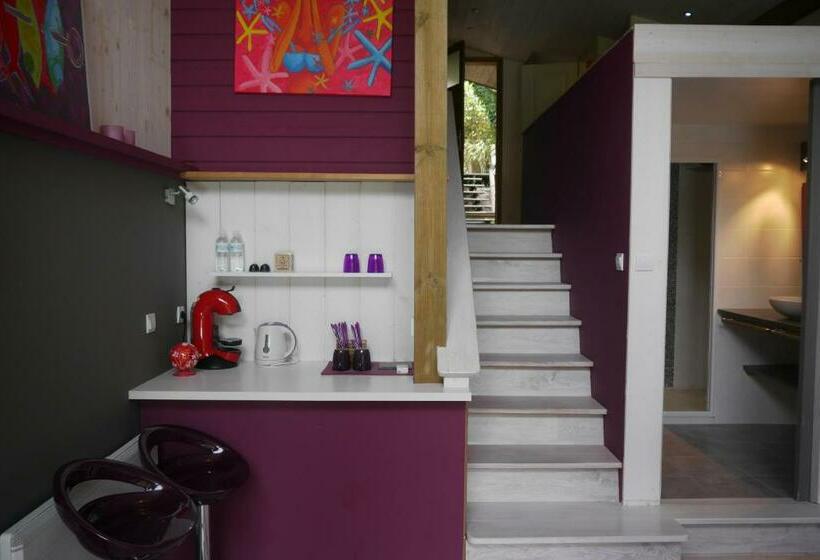 تختخواب و صبحانه Un Matin D’été