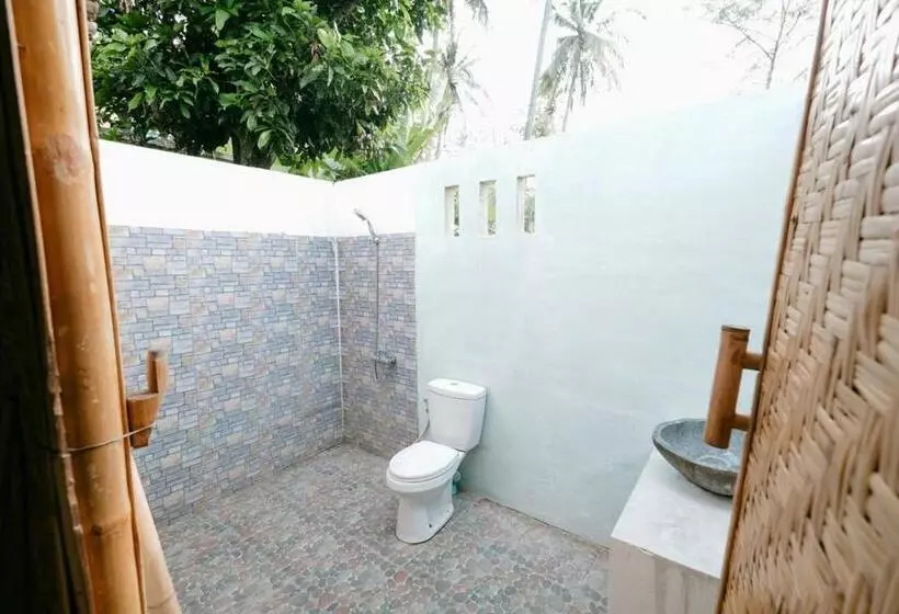 ホテル Cici Bungalow Senggigi