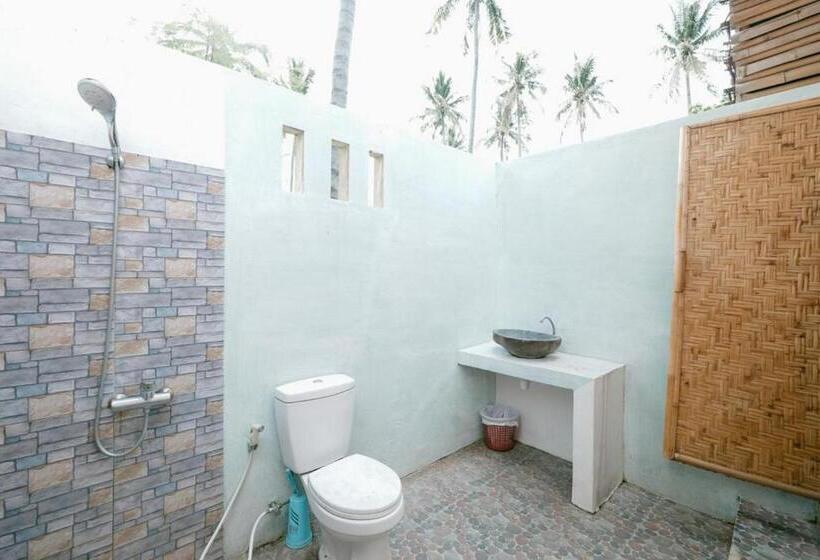 Отель Cici Bungalow Senggigi