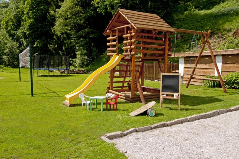 پانسیون Penzion Riverside