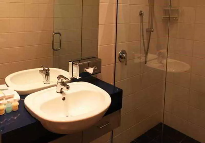 Cashel St Apartments