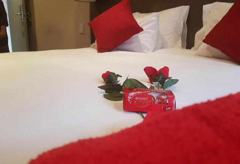 Essenwood Park Hotel