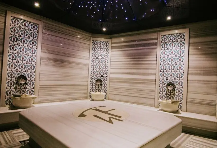 Faustina Hotel & Spa