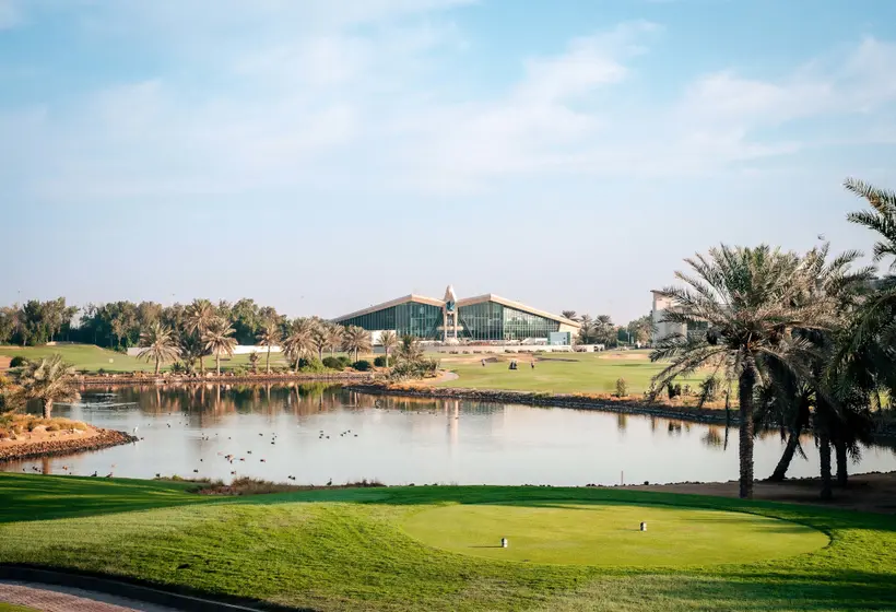 ホテル Abu Dhabi Golf Club