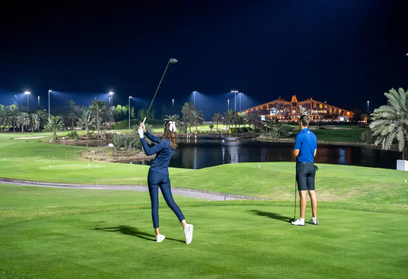 ホテル Abu Dhabi Golf Club