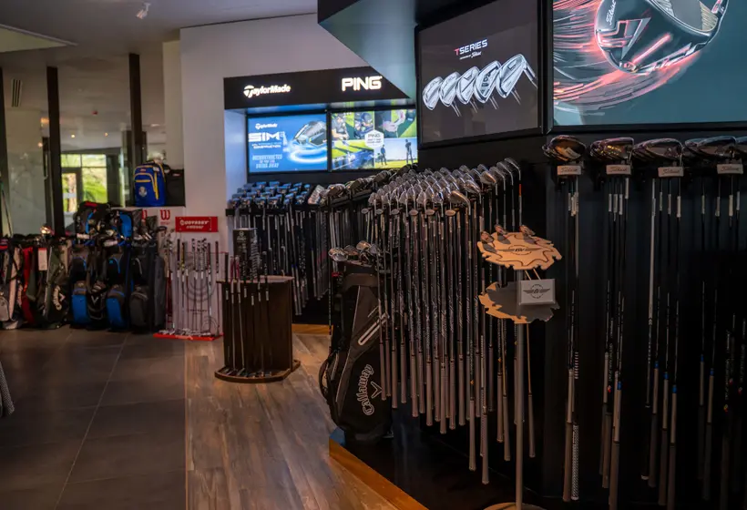 ホテル Abu Dhabi Golf Club