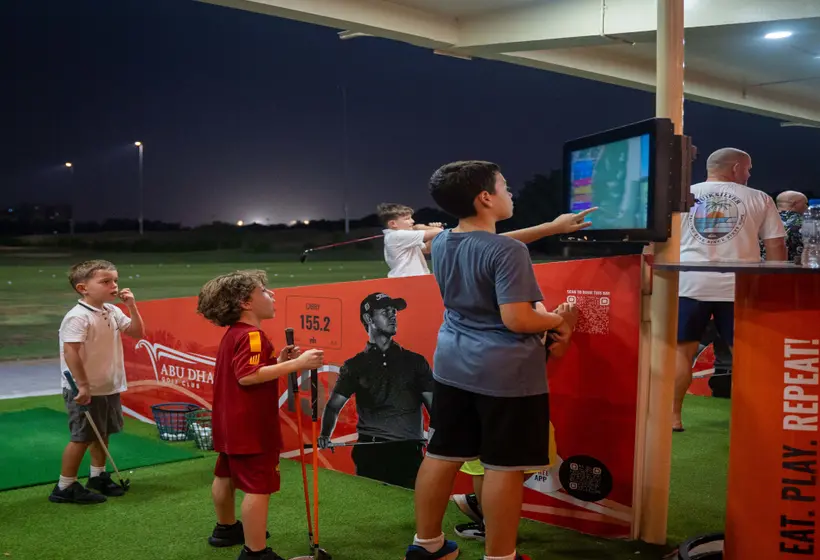 ホテル Abu Dhabi Golf Club