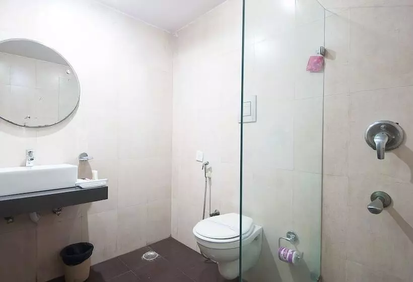 Hotelli Apra International