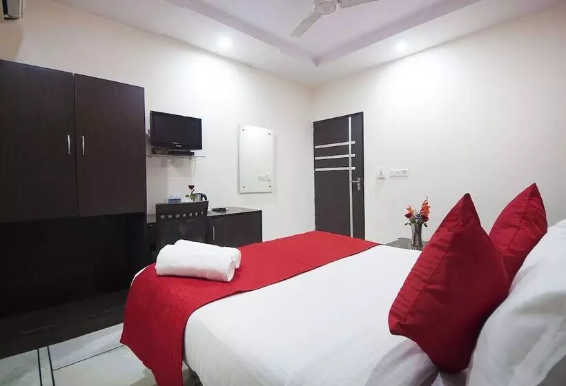 Hotelli Apra International