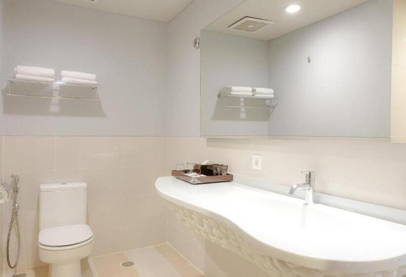 Atria Hotel Gading Serpong