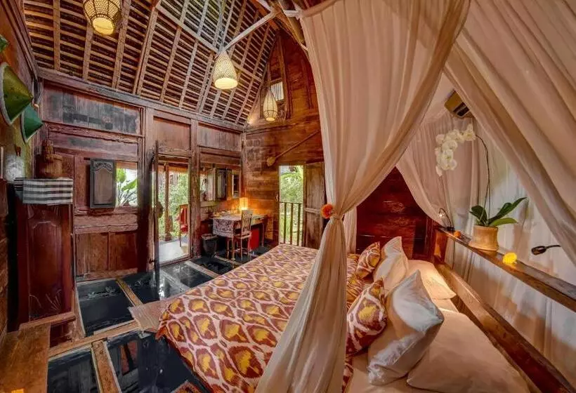 Отель Bambu Indah