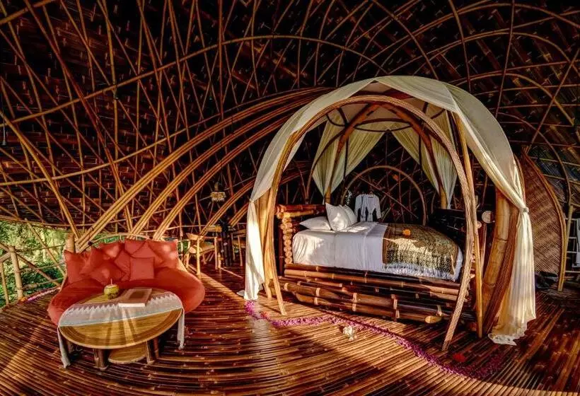 Отель Bambu Indah