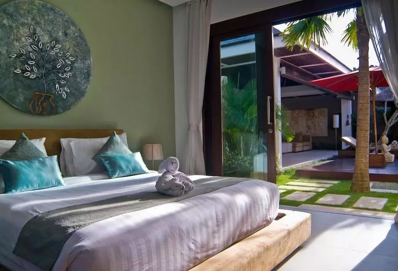 Hotel Chandra Bali Villas