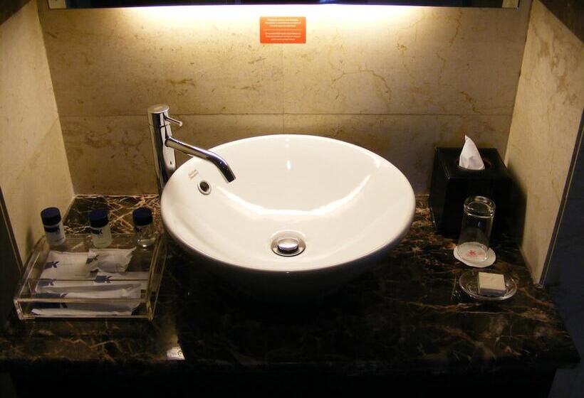 Gino Feruci Kebon Jati By Kagum Hotels