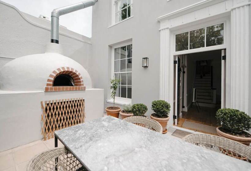 فندق De Waterkant House