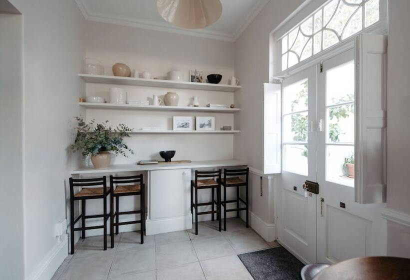 فندق De Waterkant House