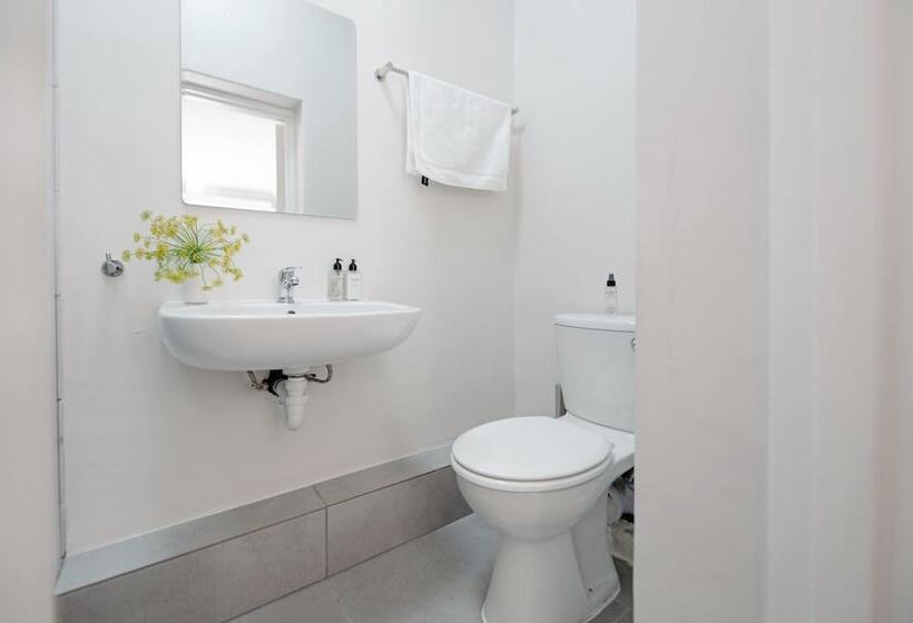 فندق De Waterkant House