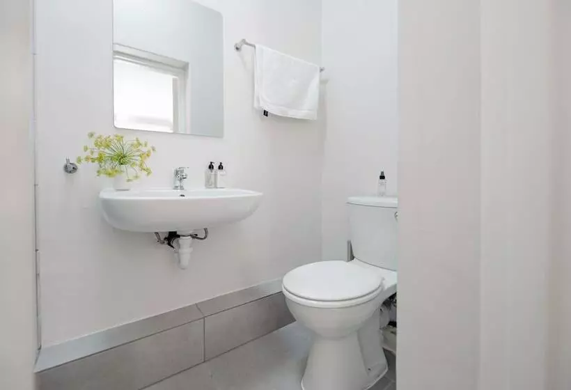 Hotel De Waterkant House