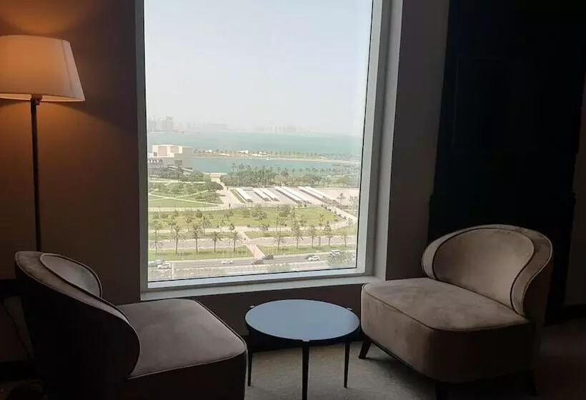 هتل Horizon Manor