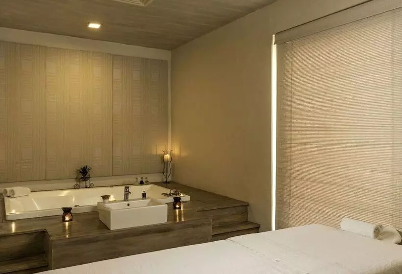 Szálloda Jetwing Blue