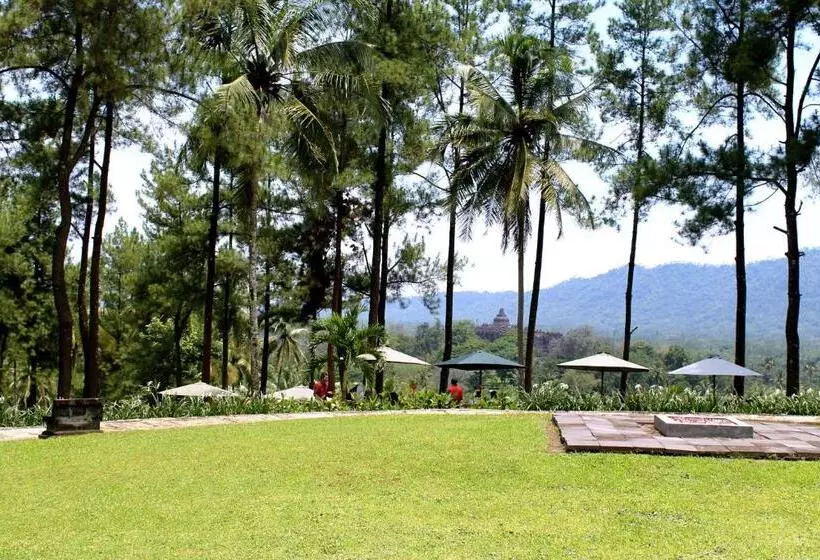 בית מלון כפרי Manohara Resort