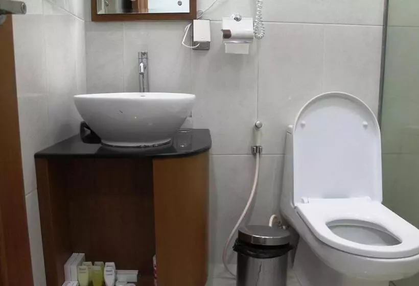 בית מלון כפרי Manohara Resort