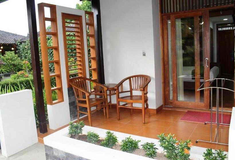 Hotell Manohara Resort