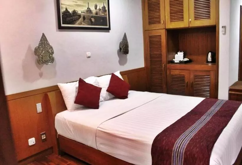 בית מלון כפרי Manohara Resort