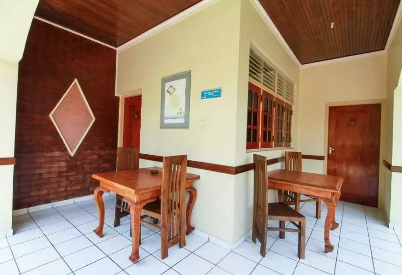 호텔 Paradise Holiday Village