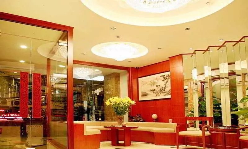 S Central Hotel And Spa