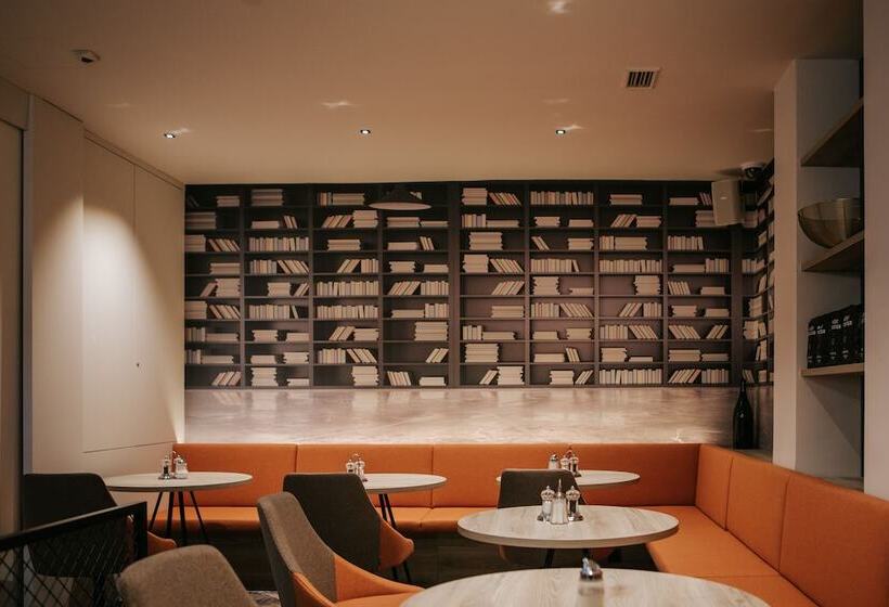 Hotelli Schwarzer Bar