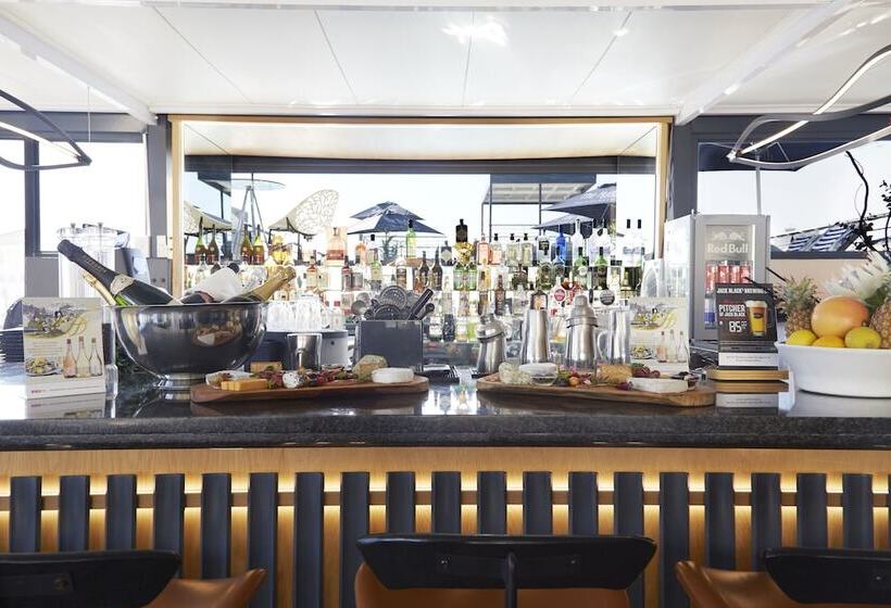 ホテル The Hyde All Suite