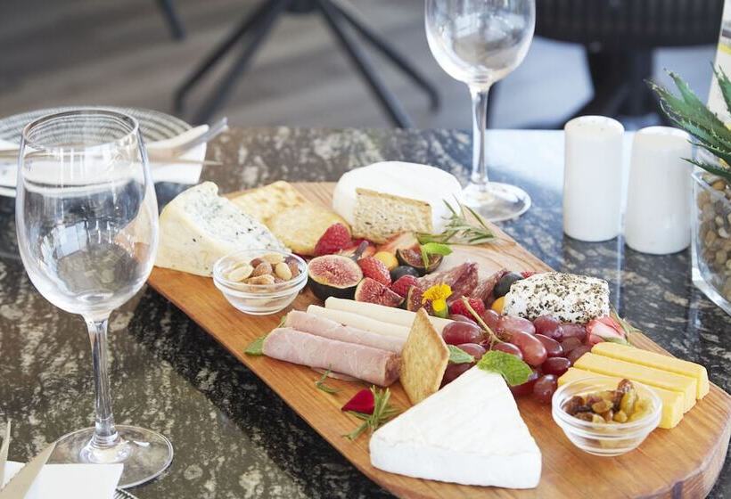 ホテル The Hyde All Suite