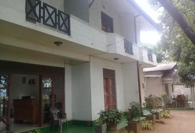 فندق Nildiya Lake