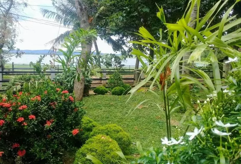 ホテル Nildiya Lake