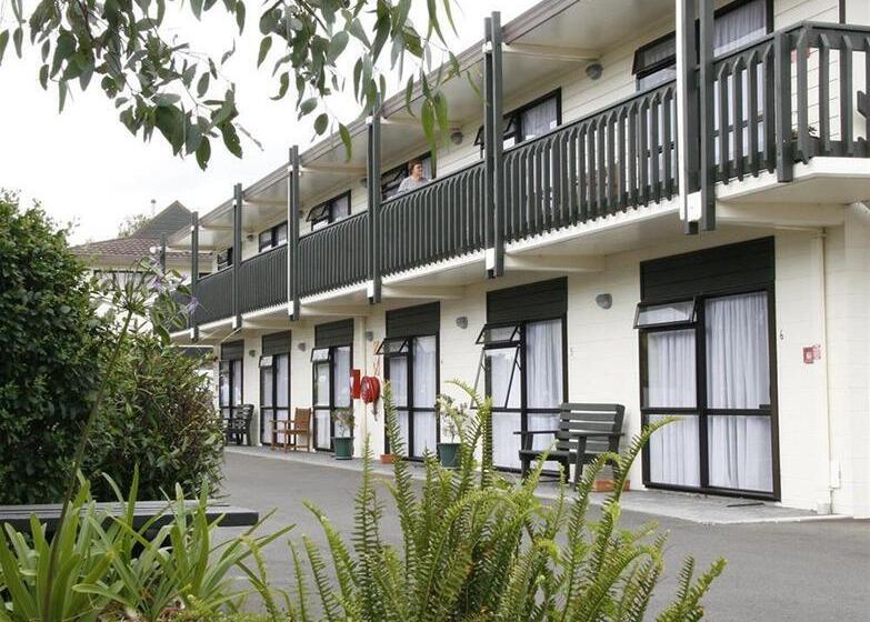 Kauri Court Motel