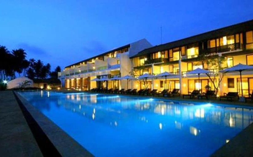 منتجع Grand Beach