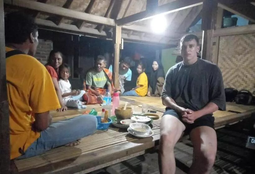 ユースホステル Budaya Kaki Rinjani