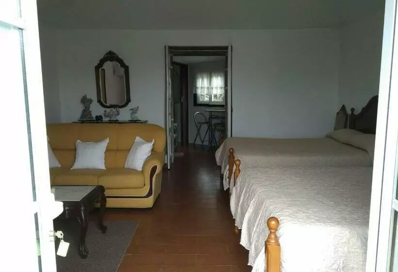 ユースホステル Residencial Retiro Sra. Da Luz