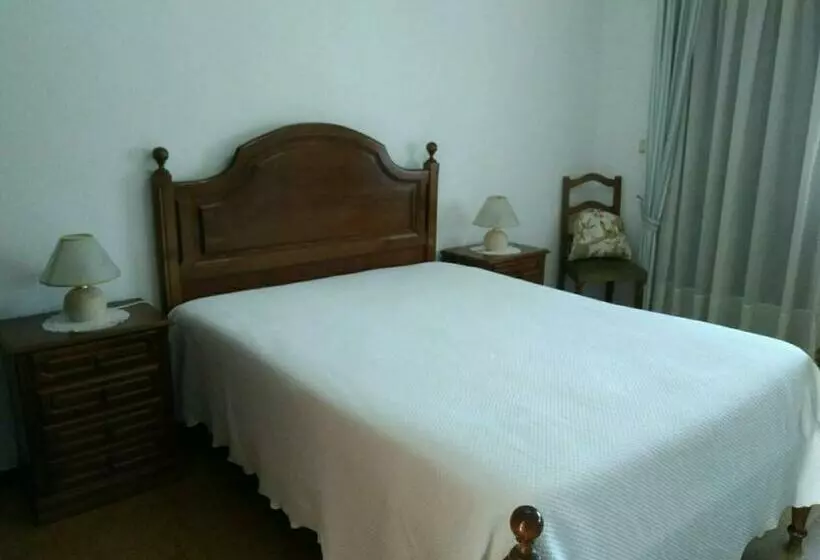 ユースホステル Residencial Retiro Sra. Da Luz