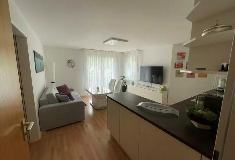 ベッドアンドブレックファースト Apartment Capitolio Eptingen