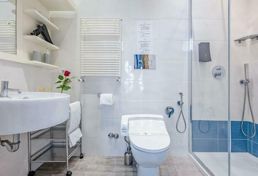 مبيت وإفطار Donna Laura